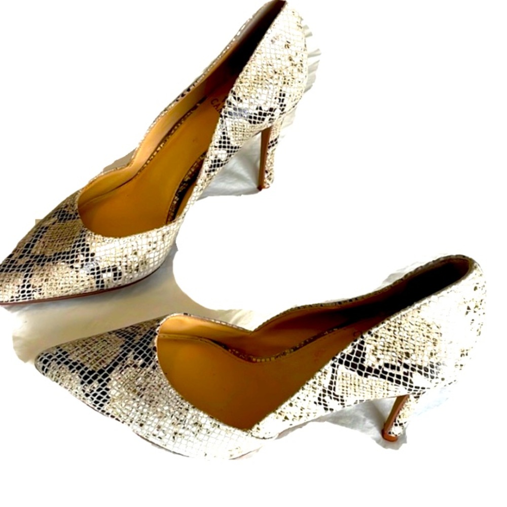 Vince Camuto Snake Print Heels Size 6.5 slight marks as pictured inside shoe